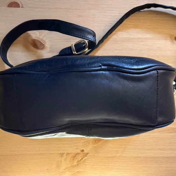 Field Manor Black Leather Purse with Adjustable Strap and Gold Metal Hardware - Picture 6 of 9